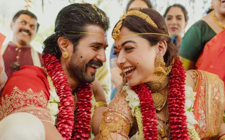বিয়ের খুশিতে ভারতজুড়ে মিষ্টি খাওয়াবেন বিজয়-রাশমিকা, ২০টির বেশি শহরে ট্রাকভর্তি মিষ্টি