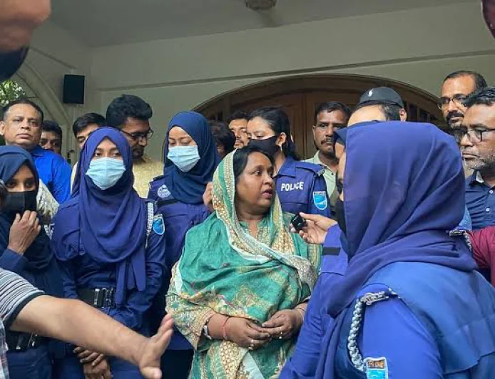 দুই হত্যা মামলায় অন্তর্বর্তীকালীন জামিন পেলেন সাবেক মেয়র সেলিনা হায়াৎ আইভী