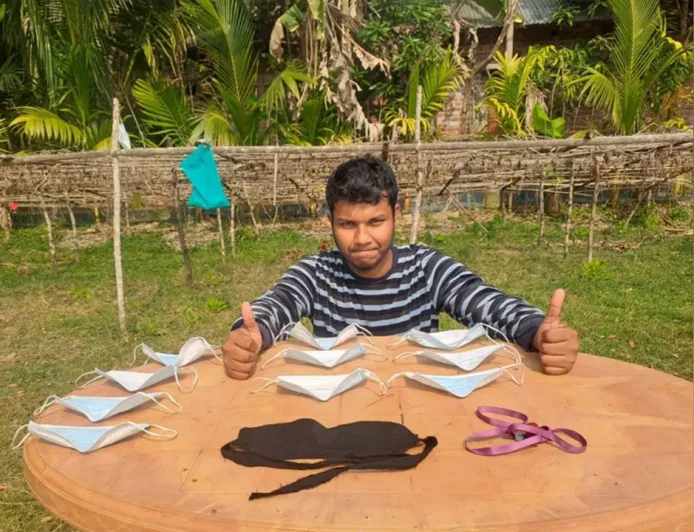 গিনেস বুকে নাম লেখালেন বাংলাদেশের সিফাত, চোখ বাঁধা অবস্থায় ১০ সেকেন্ডে ১০ মাস্ক পরে গড়লেন বিশ্ব রেকর্ড