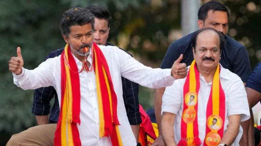 তামিলনাড়ু ভোটে অভিষেকেই চমক, শুরুর গণনায় এগিয়ে অভিনেতা বিজয়ের দল