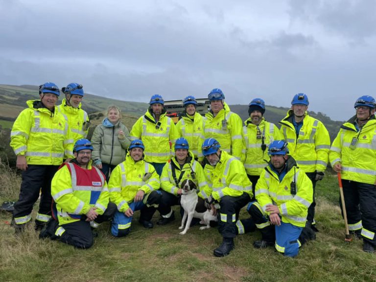 Miracle dog Rupert survives a 100ft cliff fall in Devon! Thanks to quick coastguard rescue, the lucky Springador is recovering with just a collapsed lung. Read the full story!