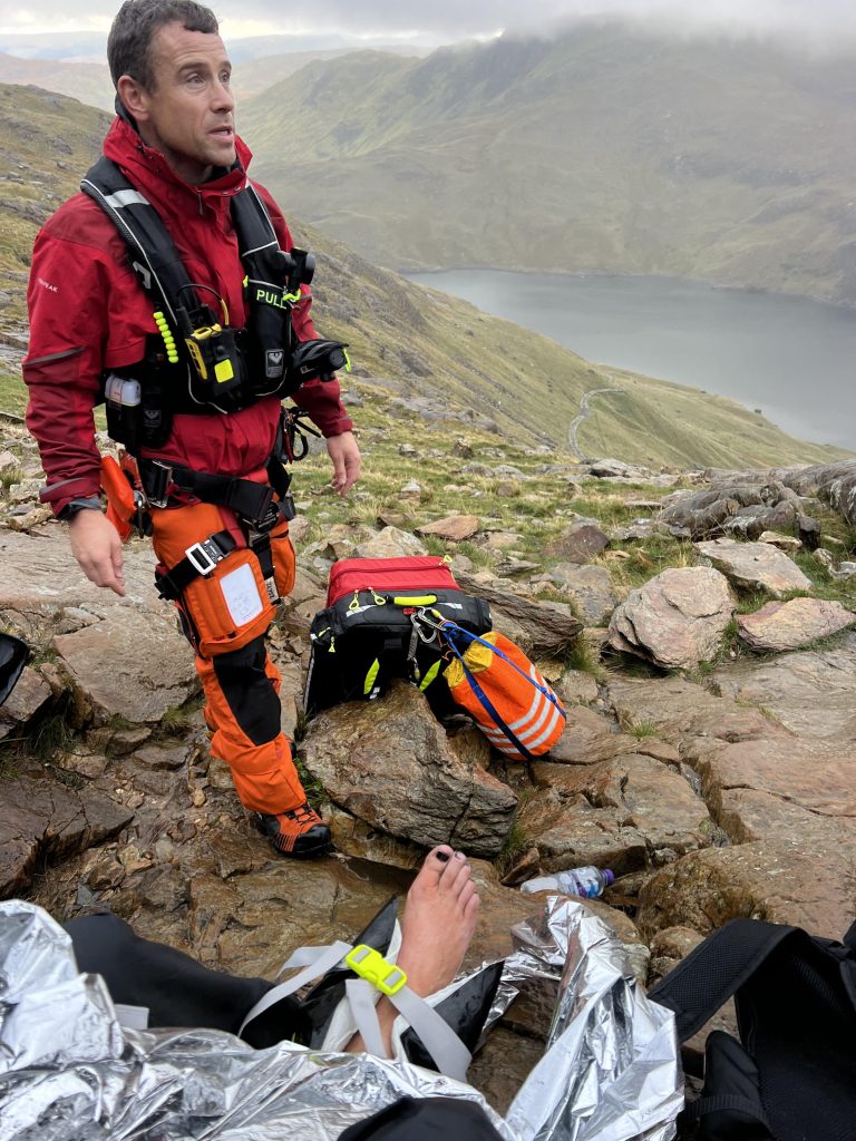 Mum-of-three airlifted to safety after breaking her leg on Mount Snowdon. Her daughter praises mountain rescue for their swift response and urges support through donations.