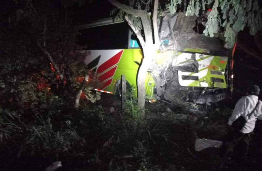 Over 20 injured as two buses collide on a wet Colombian road, sending one into a wooded area. Investigations reveal harsh weather and possible speeding. Read more!