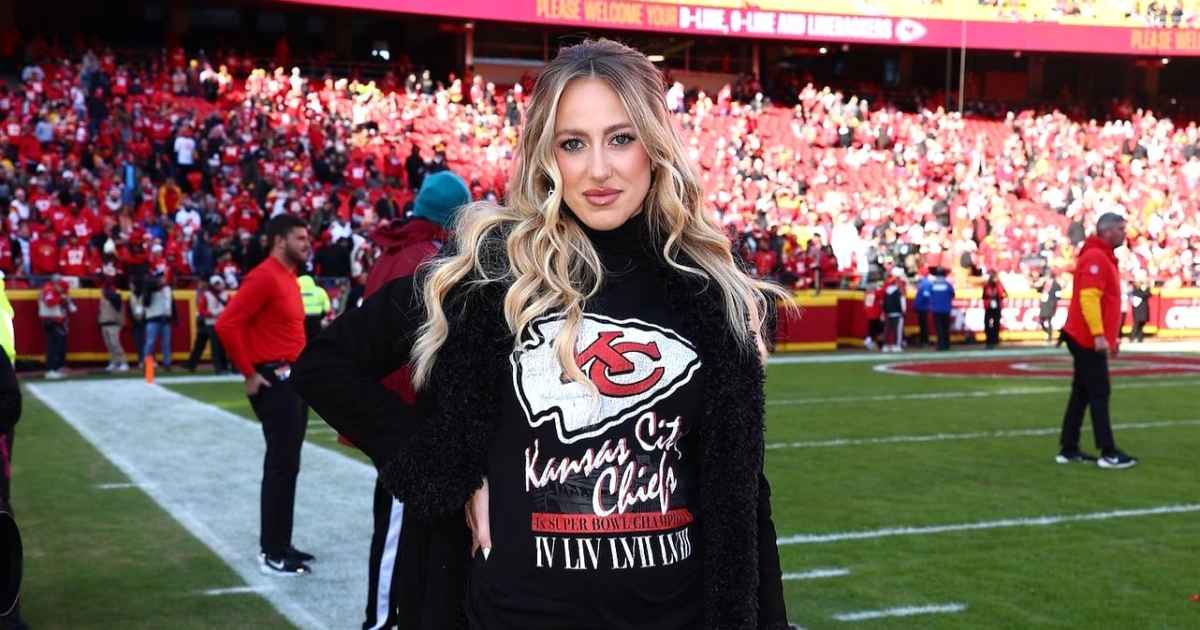 Every Festive Game Day Outfit Brittany Mahomes Rocked While Cheering On Husband Patrick Mahomes 1.jp