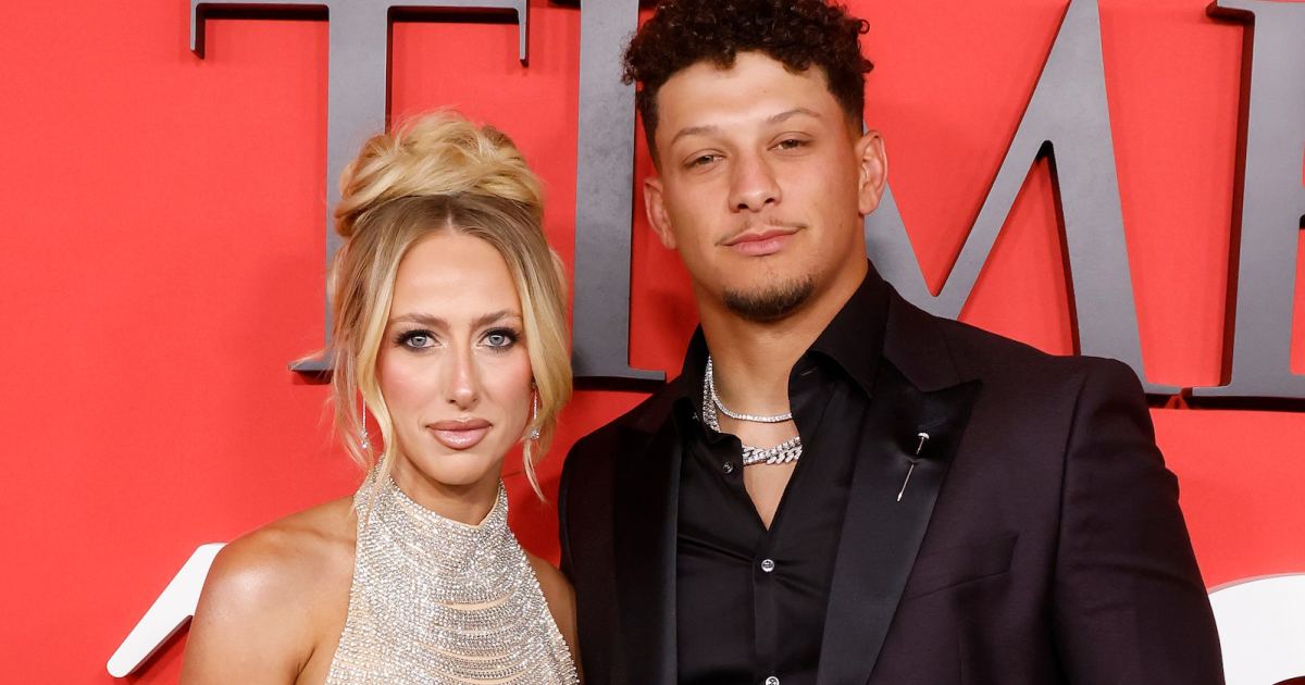 Patrick Mahomes Carries Brittany Breast Milk in Car 2150230106