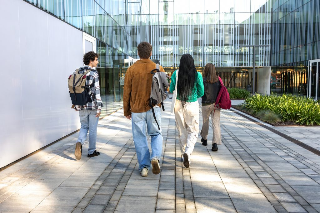 Students credit shutterstock Daniel Hoz 2529075281