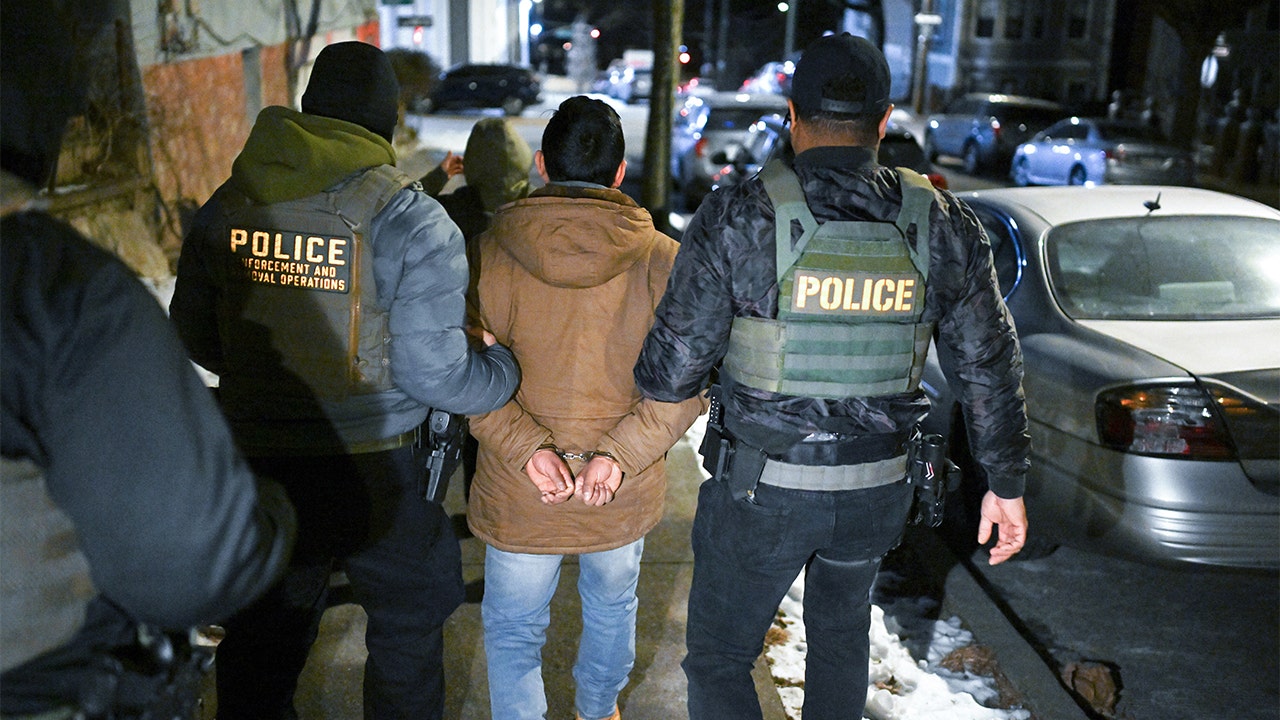 ice raid photo 2