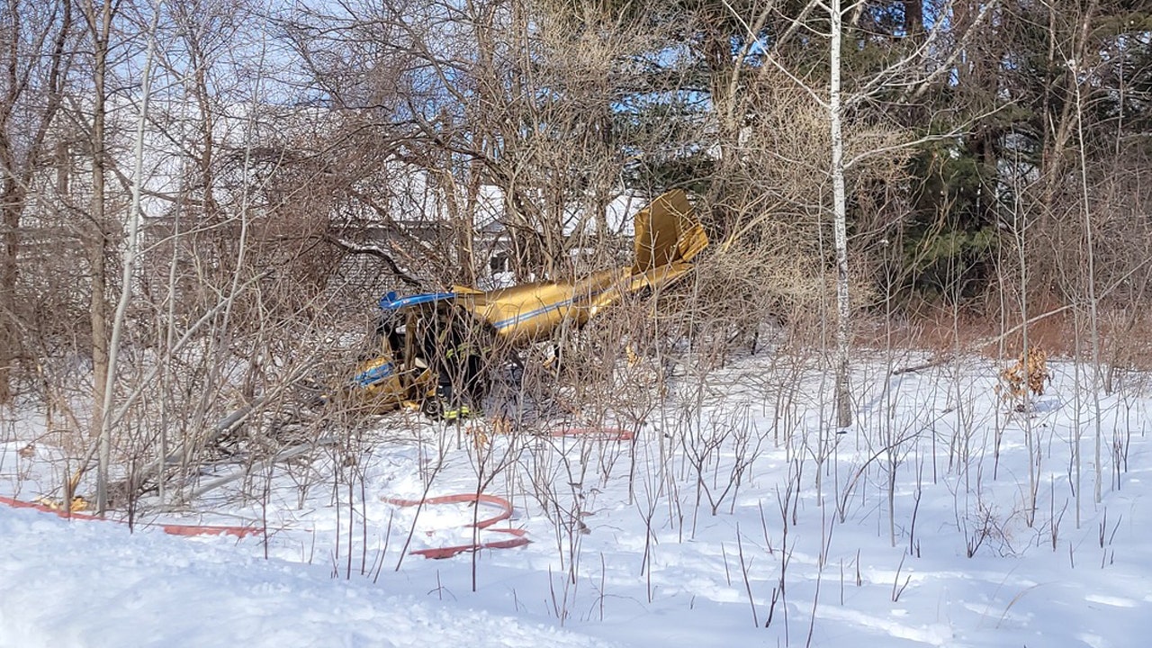 new hampshire plane crash hampton airfield 2