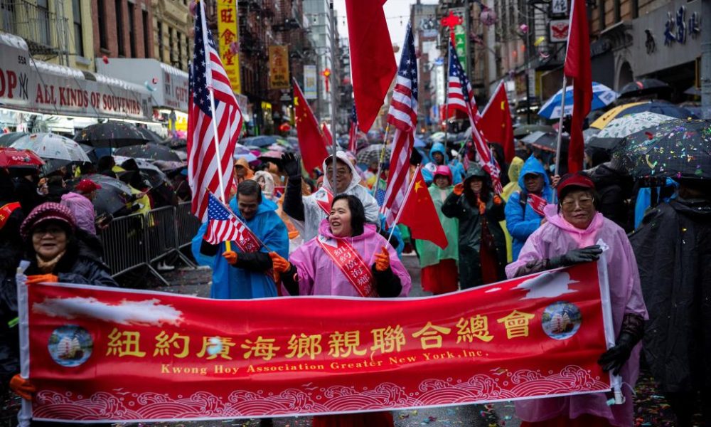 revelers attend lunar new year 98691672