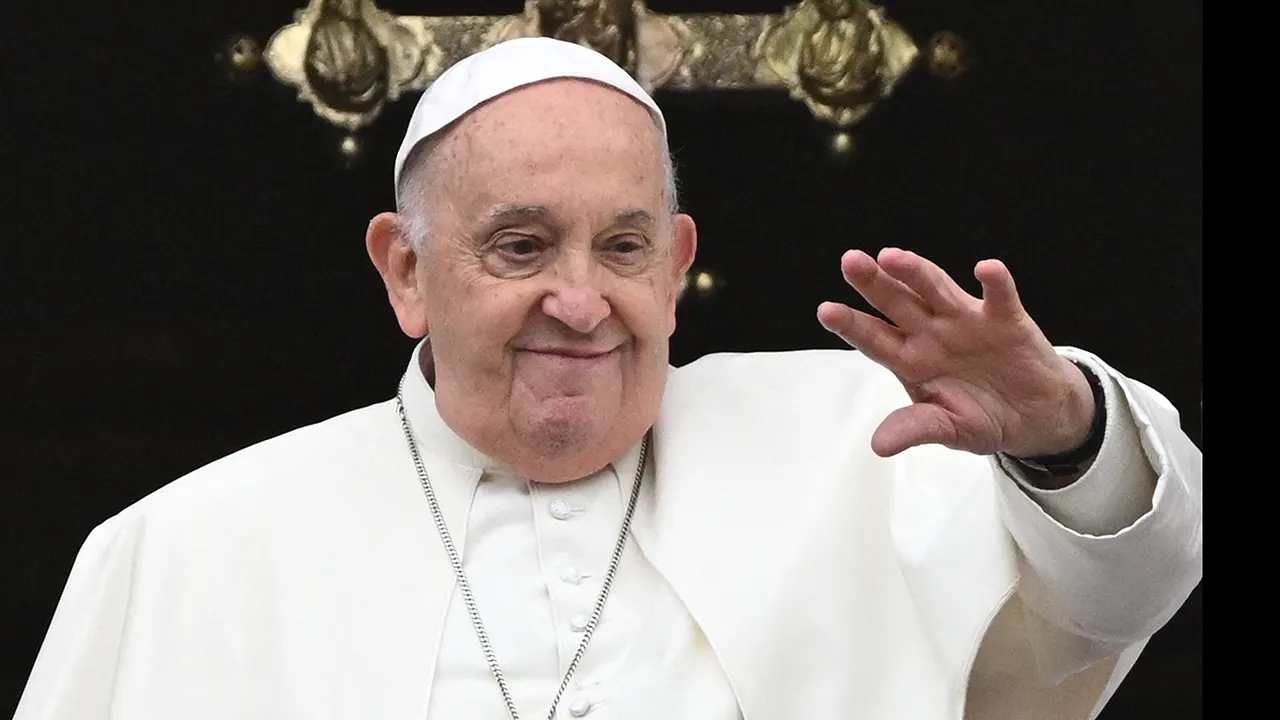 1741436089 pope francis health update 007