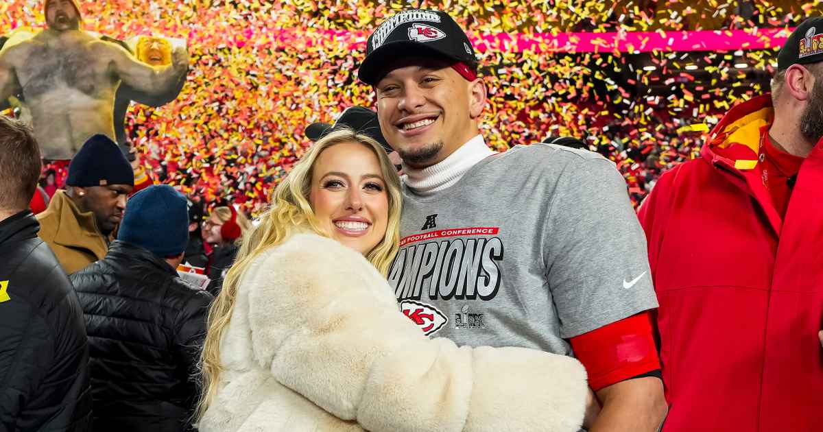 Brittany Mahomes Wears Sexy Push Up Top on Date Night With Patrick Mahomes 2