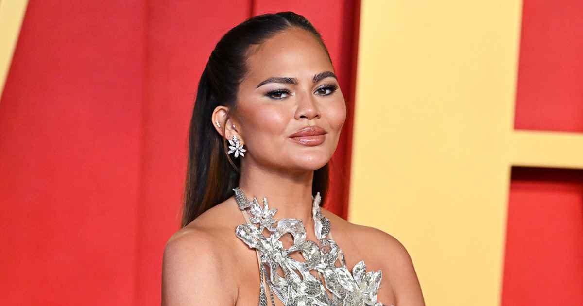 Chrissy Teigen Sends Message Cigarettes Smokers as She Discusses Quitting