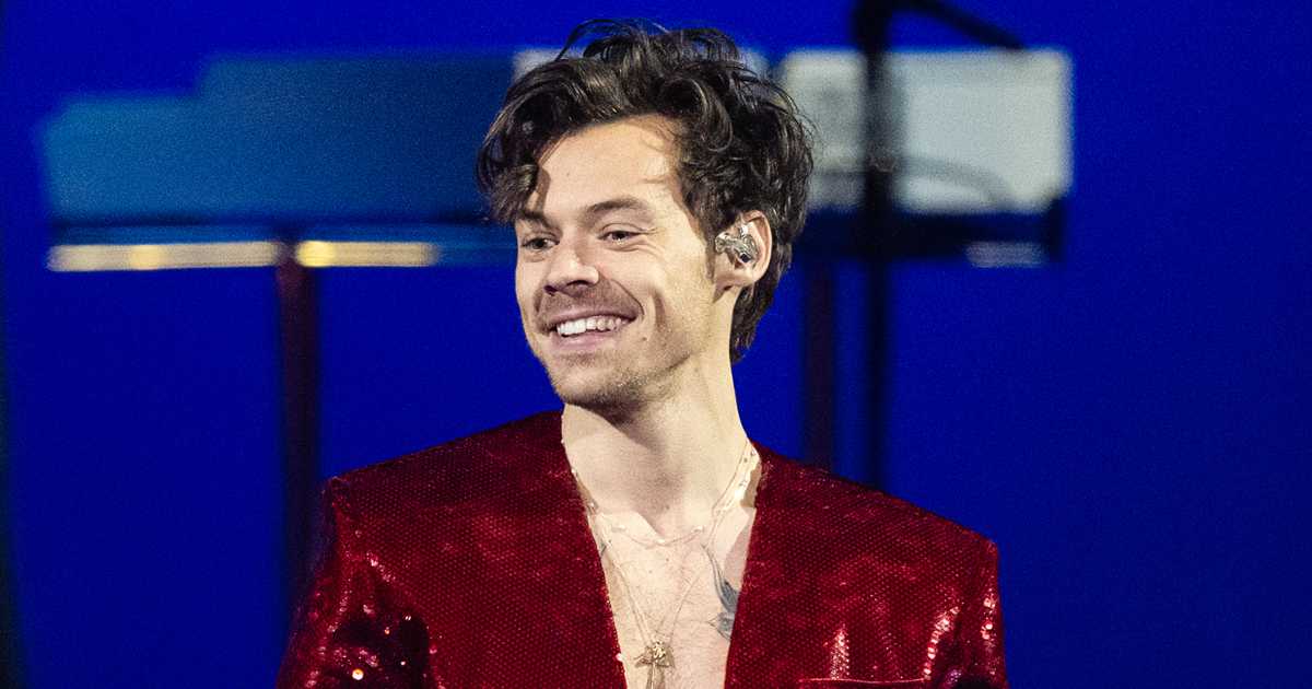 Harry Styles Spotted Running Tokyo Marathon Find Out His Finish Time 01 2025