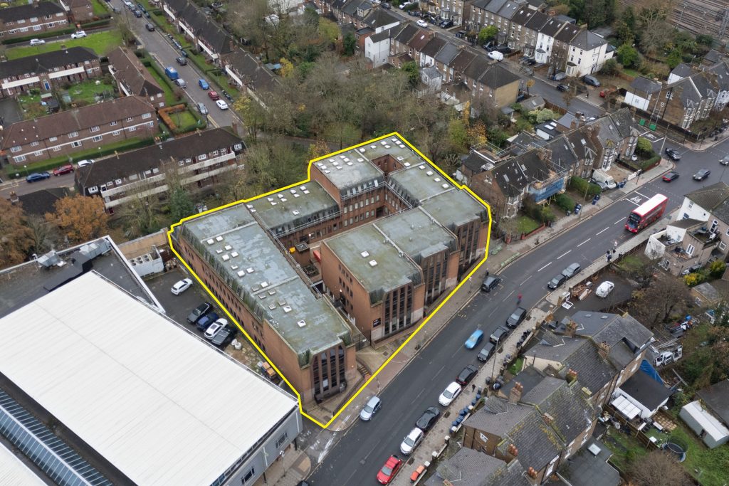 Lot 141 Ivy Hall 100 102 Cricklewood Lane 26 27 Feb Savills