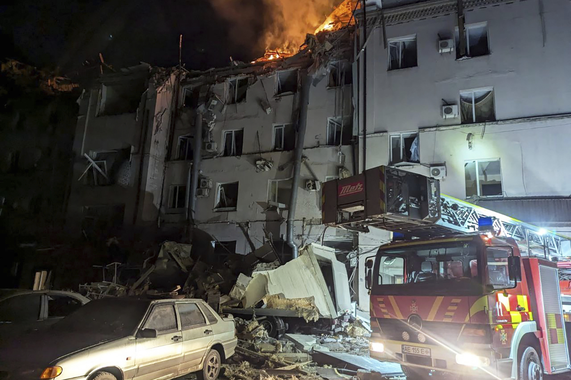 damaged building kryvyi rih