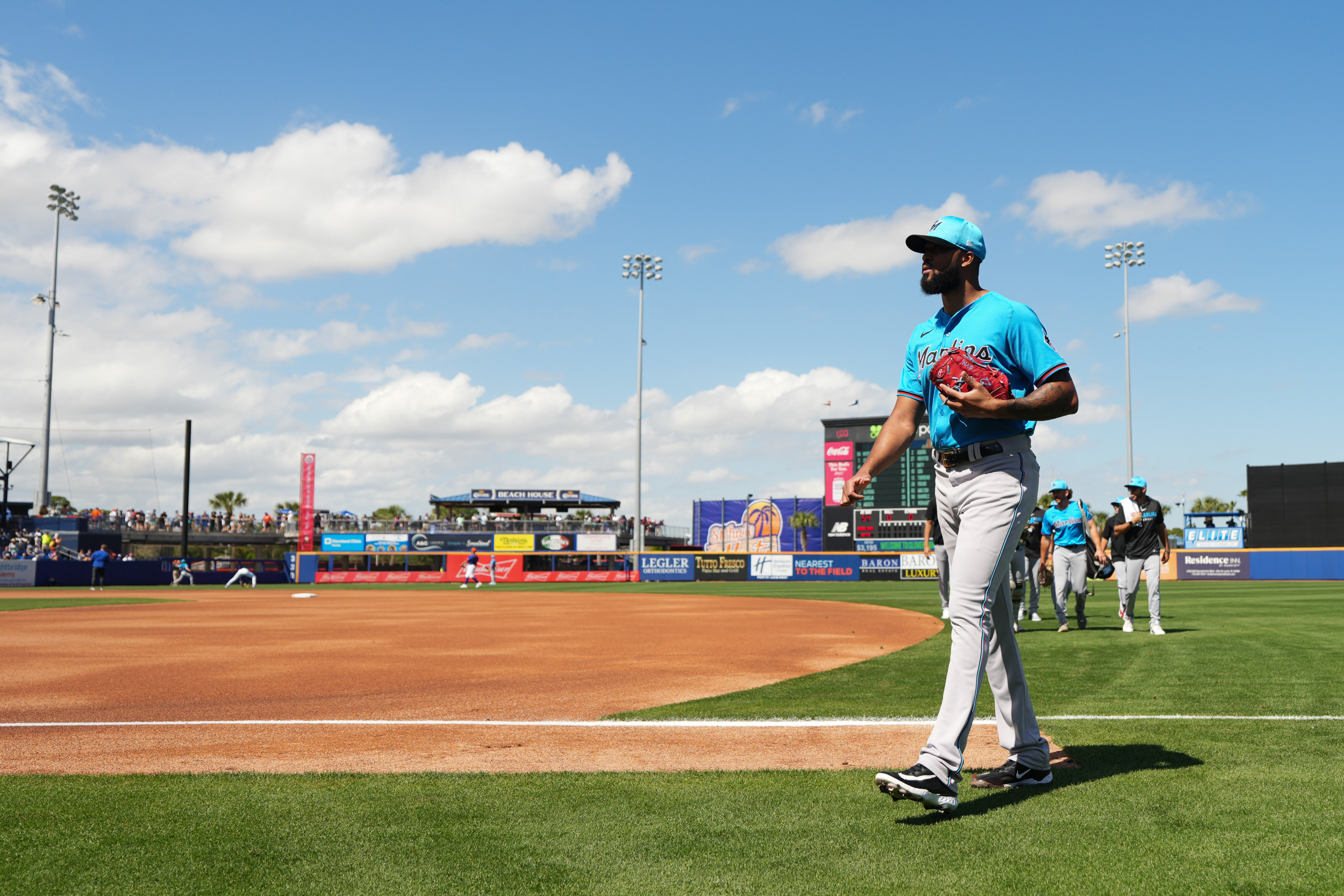 miami marlins pitcher sandy alcantara