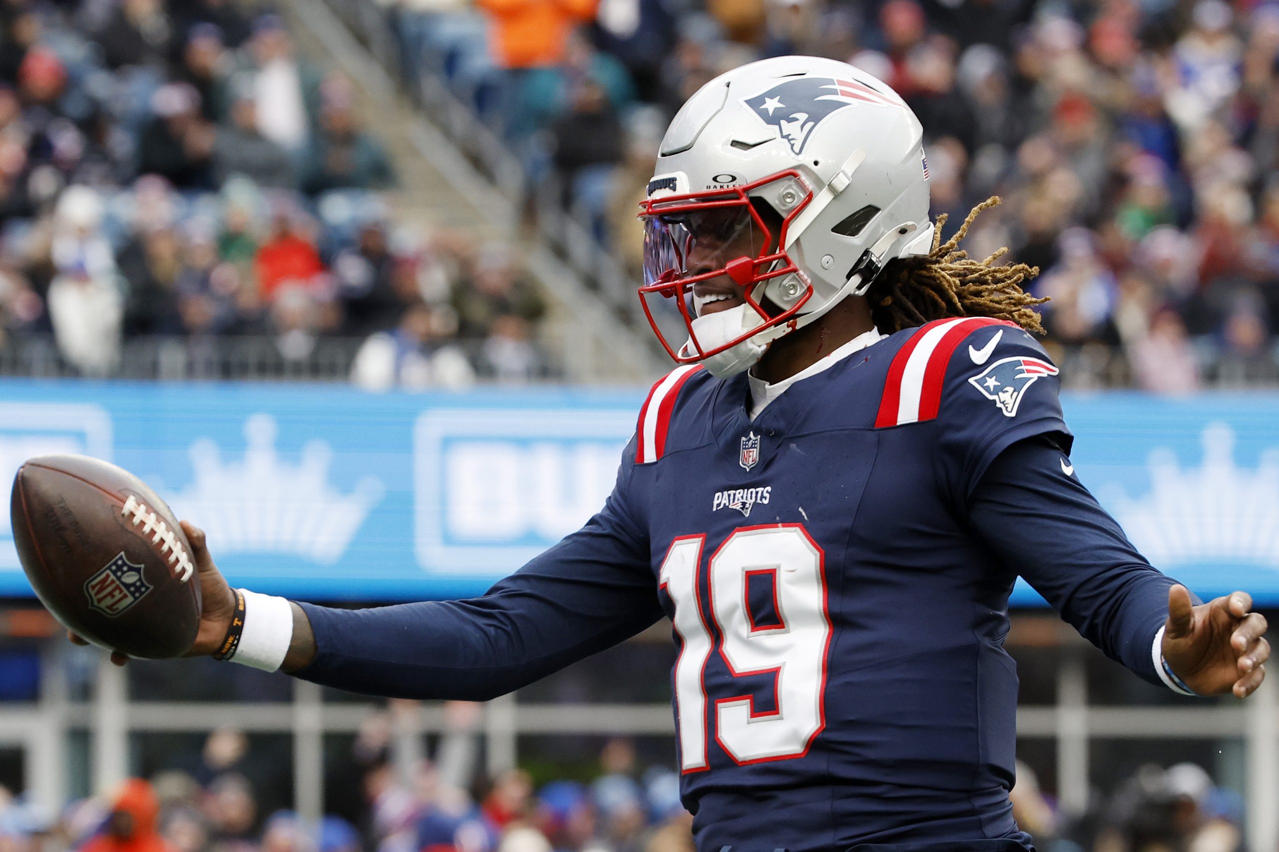 patriots qb joe milton scaled