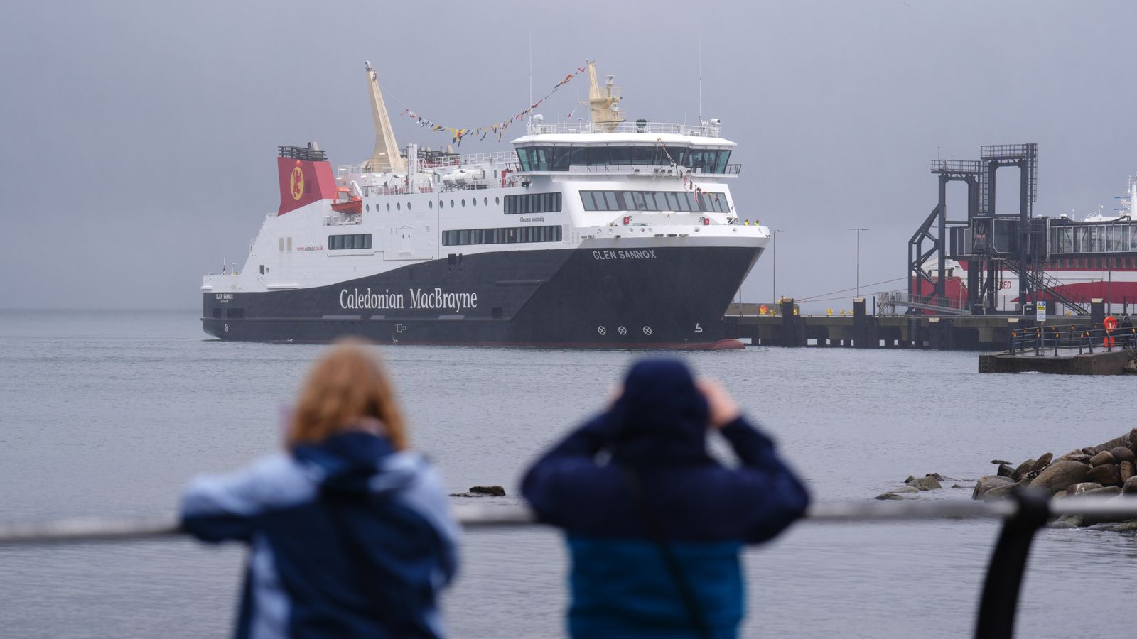 skynews glen sannox ferry 6856589