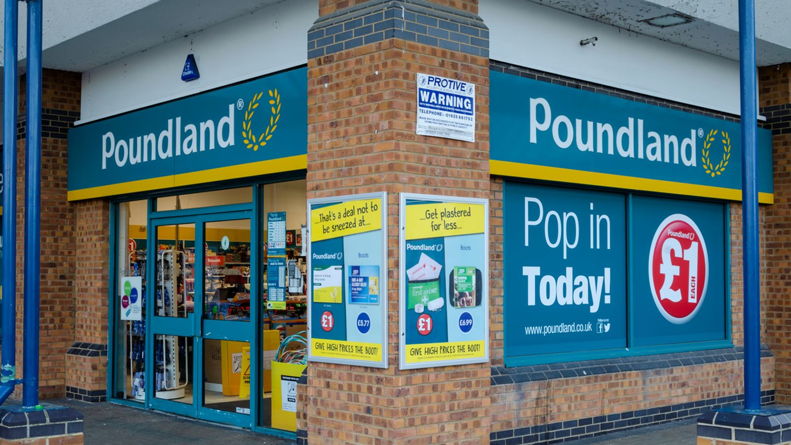 skynews poundland shop 6283516