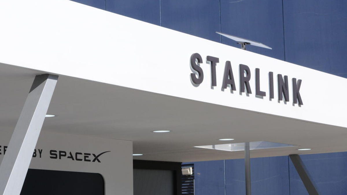 starlink building logo gettyimages 2039978753