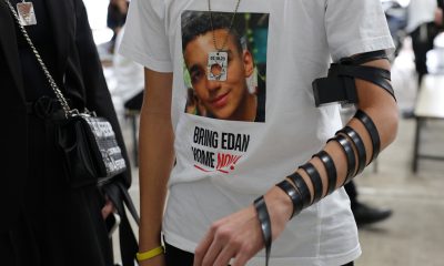 t shirt showing hostage